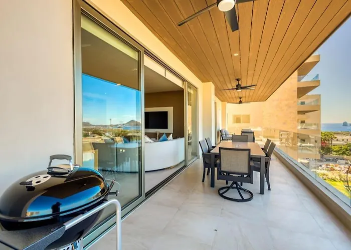 Bright Coastal With Ocean-view Balcony, Gym, Pools, Bbq & Kid's Park Ferienhaus *