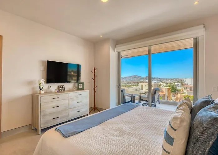 Bright Coastal With Ocean-view Balcony, Gym, Pools, Bbq & Kid's Park * Cabo San Lucas