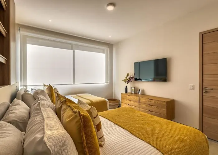 Bright Coastal With Ocean-view Balcony, Gym, Pools, Bbq & Kid's Park Ferienhaus *