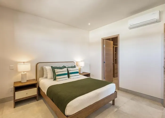 Bright Coastal With Ocean-view Balcony, Gym, Pools, Bbq & Kid's Park * Cabo San Lucas