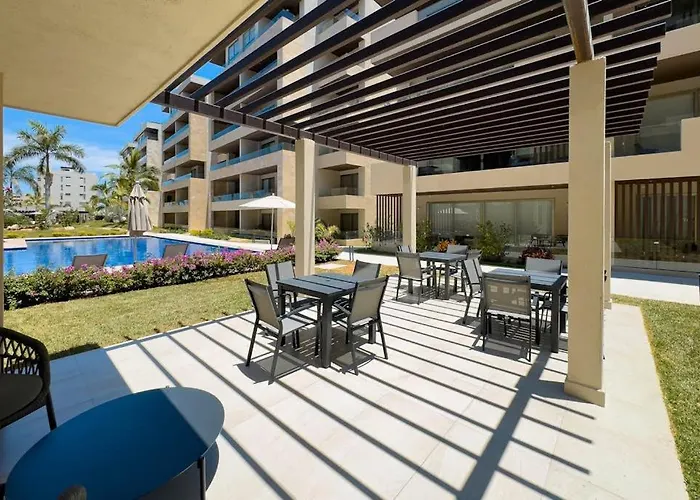 Bright Coastal With Ocean-view Balcony, Gym, Pools, Bbq & Kid's Park Ferienhaus *