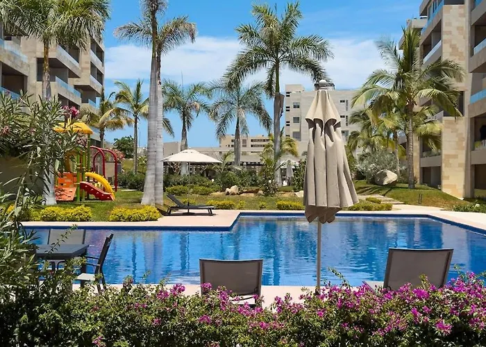 Ferienhaus Bright Coastal With Ocean-view Balcony, Gym, Pools, Bbq & Kid's Park Cabo San Lucas